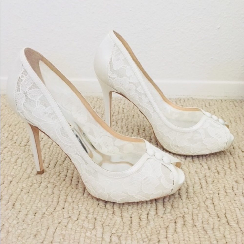 Badgley Mischka Nerissa White Lace heels